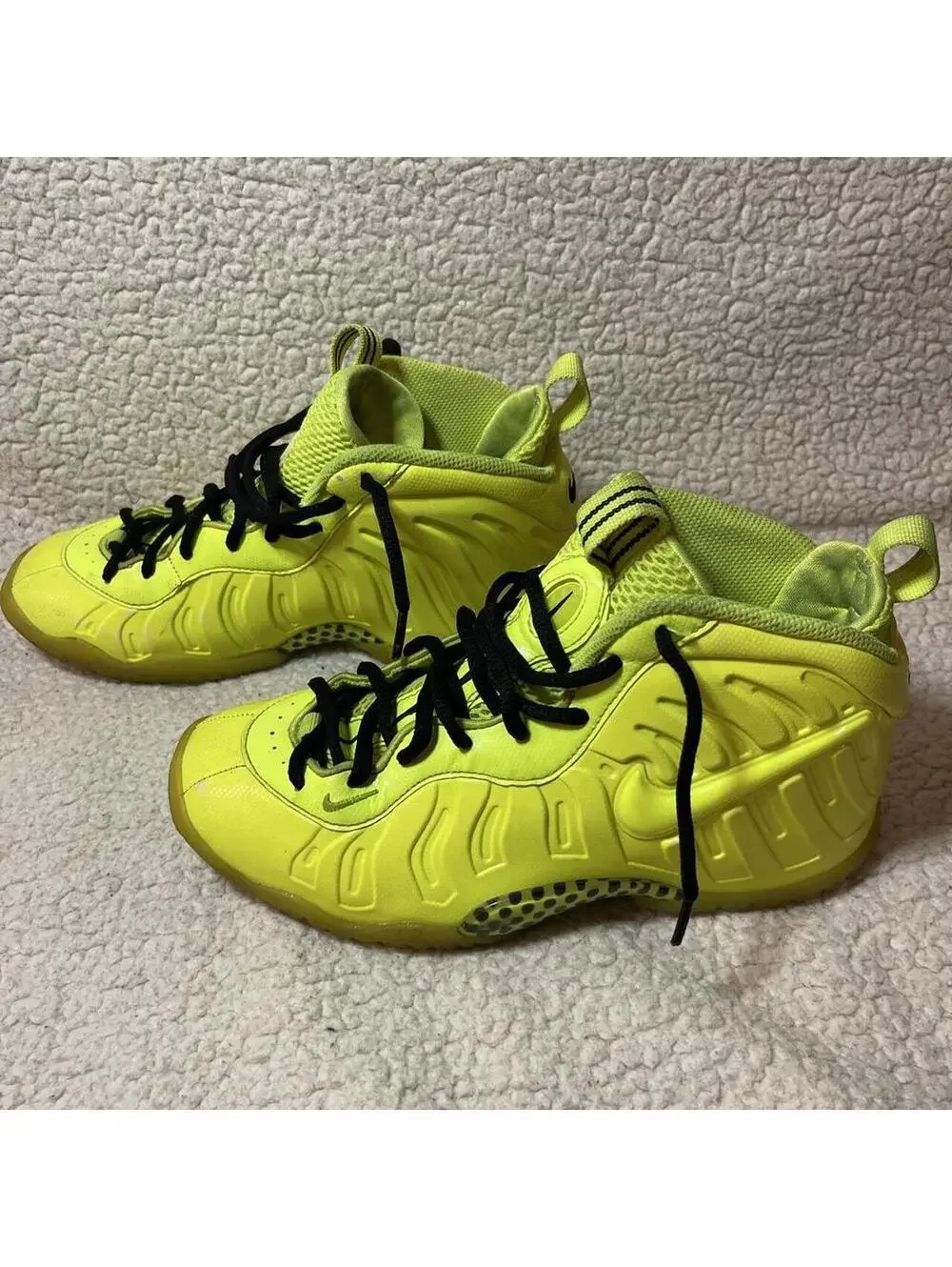 Nike Little Posite One GS Neon Yellow Basketball Shoes Size